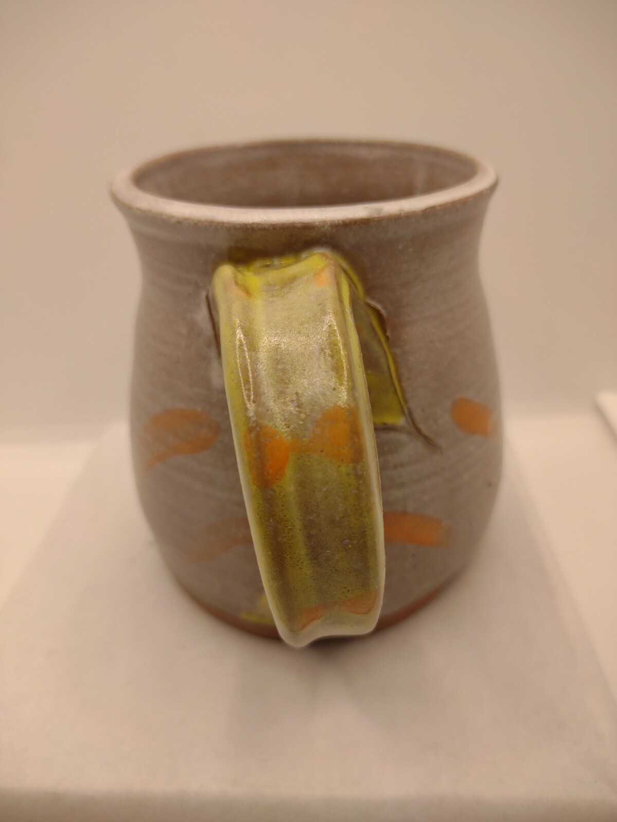 CAT COFFEE MUG. EMBOSSED CAT POTTERY MUG. Art Deco SCULPTURED CAT Mug.B167