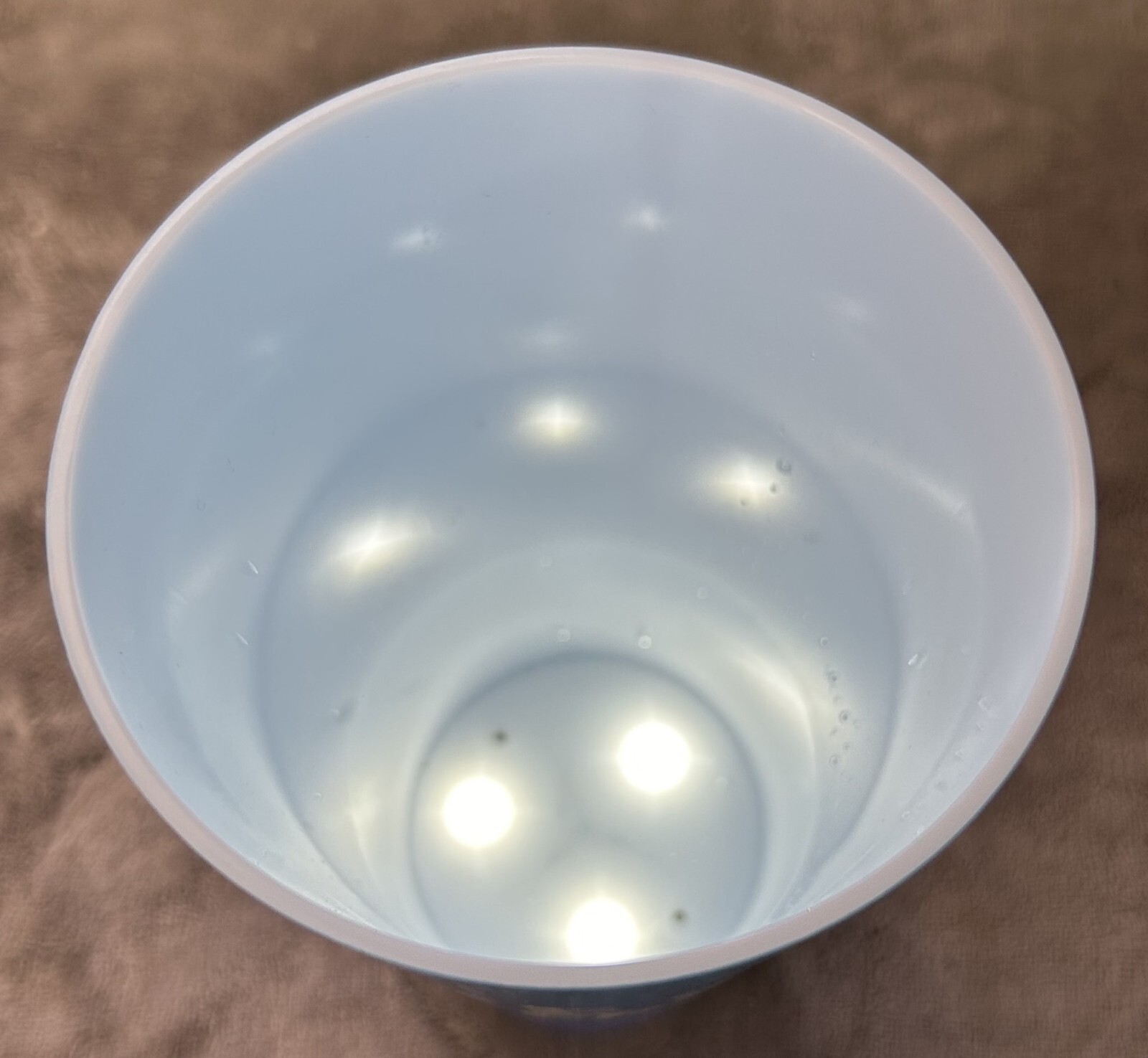 Dave & Buster’s 7″ 24 Oz Blue Plastic LED Light Cup – New With Sticker