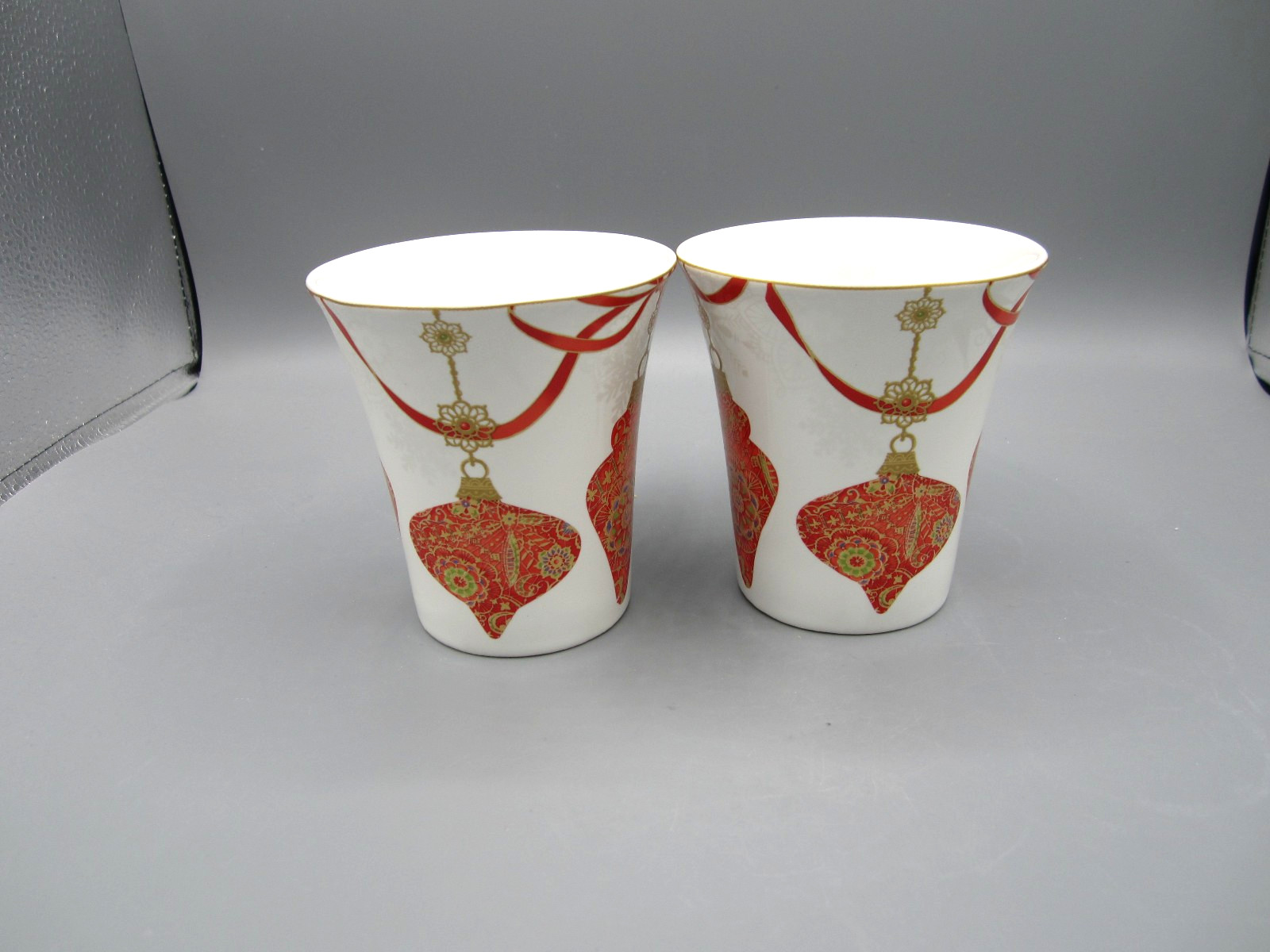 Pair 2 Westbury Court Christmas Opulent Ornaments Red Coffee Tea Mug 12 oz (215)