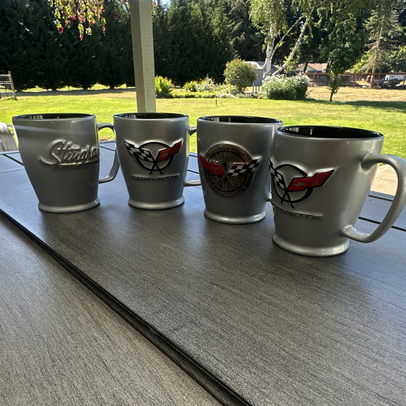 GM Chevrolet Corvette Logo Set of 4 Ceramic Coffee Mugs 11 fl oz Silver/Black.