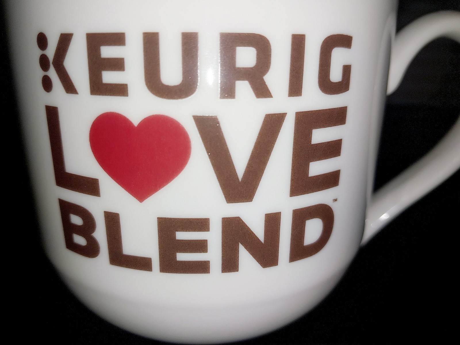 LOT 2 NEW LOGO HEART KEURIG LOVE BLEND WHITE CERAMIC COFFEE MUG CUP SET 14.5 oz