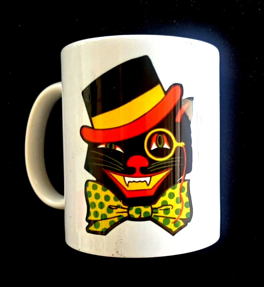 Halloween Classic Retro Black Cat Spooky Cat 11 oz Ceramic Mug