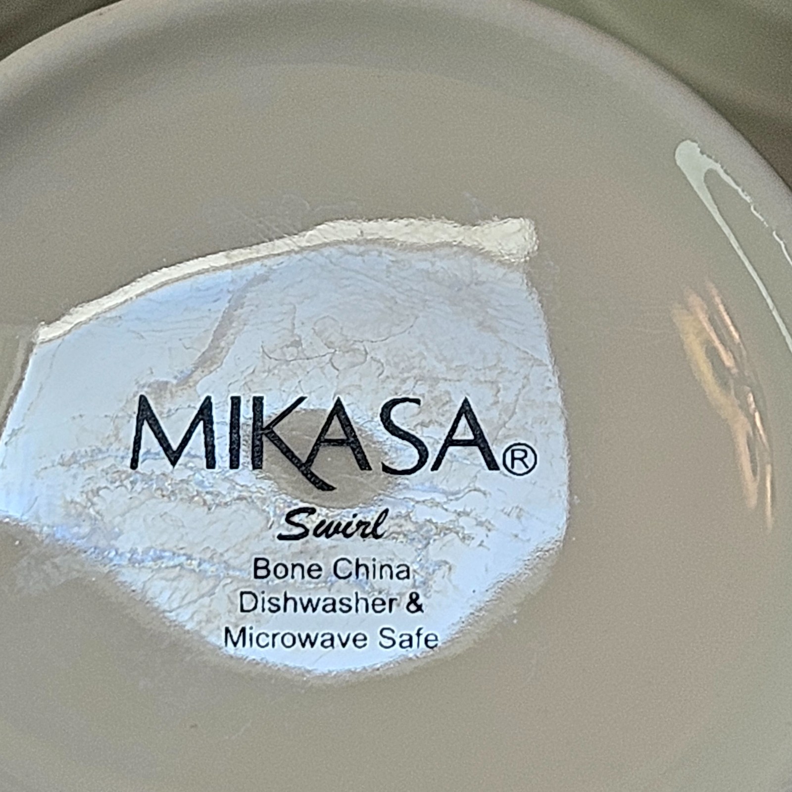 Mikasa Swirl White Bone China 12 oz Cups/Mugs Raised Rings 4 ½” Set of 5