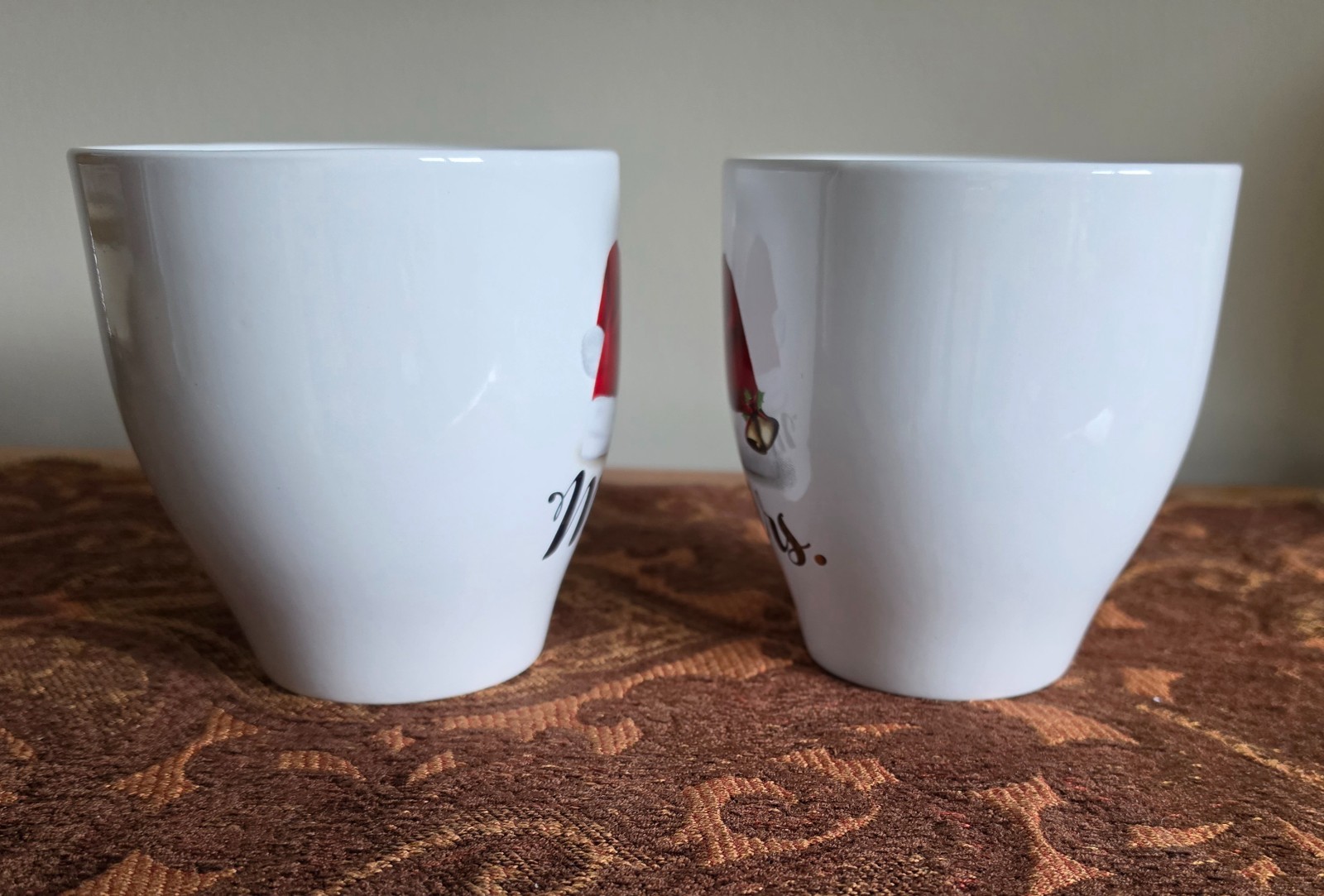 NEW Mr-Mrs Santa Clause Hat X-LARGE hot cocoa coffee mug set gold trim, Home ess