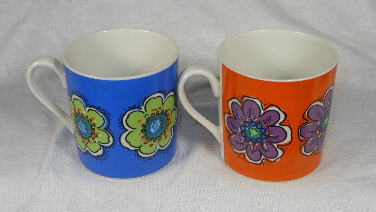 649-C105-4E33 Villeroy & Boch Luxembourg Septfontaines 2 colorful espresso cups