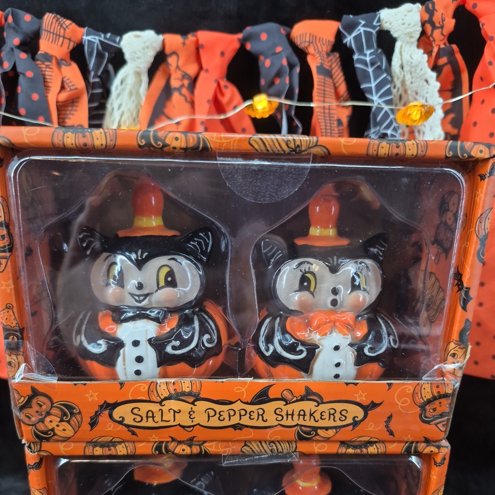 Johanna Parker Halloween Mr & Mrs Bat set salt and pepper fall 2026 new in box