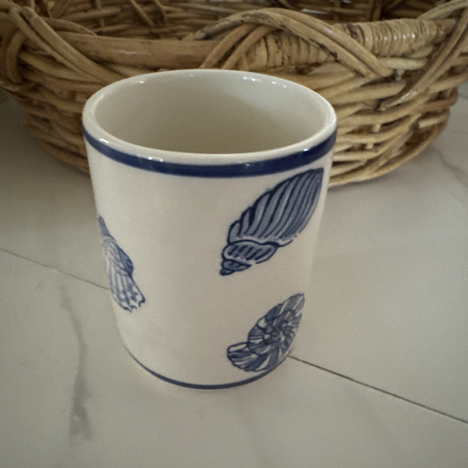 VTG 90s Laura Ashley shells Cup Mug Blue & White 4” Tall toothbrush holder