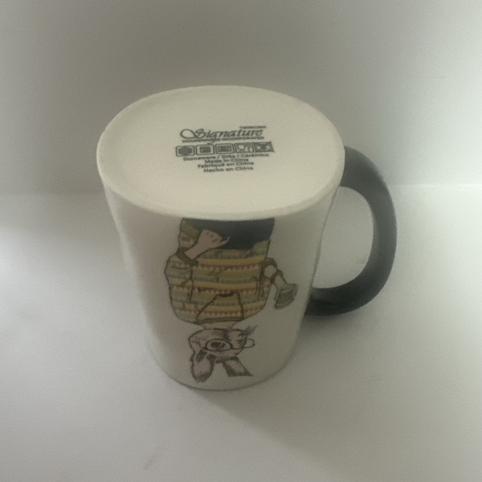 One(1) Signature Housewares Inc Hipster Pinup Coffee Mug Cup Rabbit 17oz