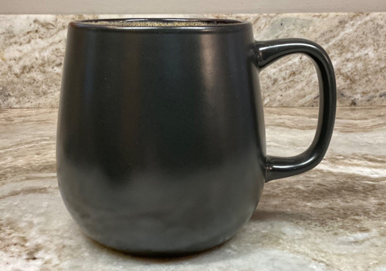 Large Coffee Mug Tan Soho Cafe. Reactive Glaze. Stoneware. New.