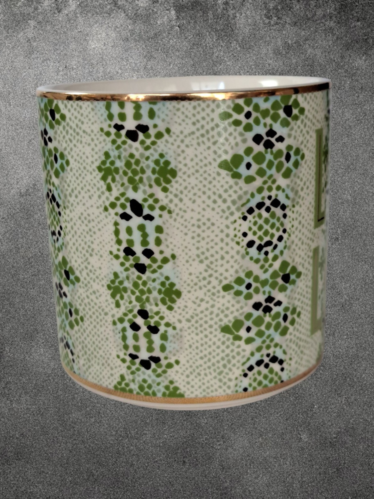 Anthropologie 3.5 Inch Gisele Living Lovely Coffee Or Tea Mug Gold Handle