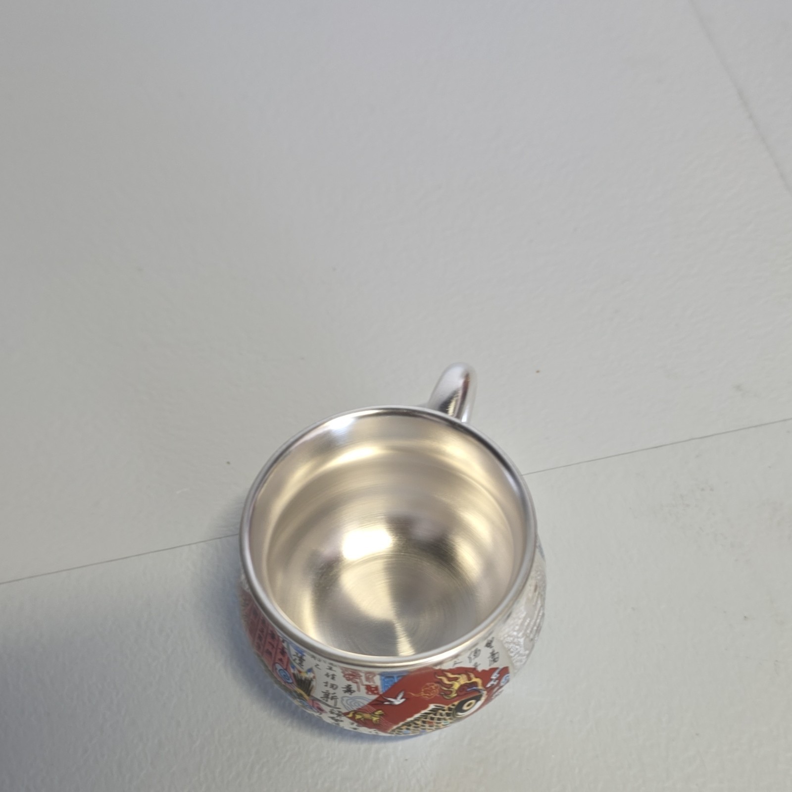 Silver Tone Metal Coffee Mug w/ Handle, Asian Fish Floral Decor, 8 fl oz