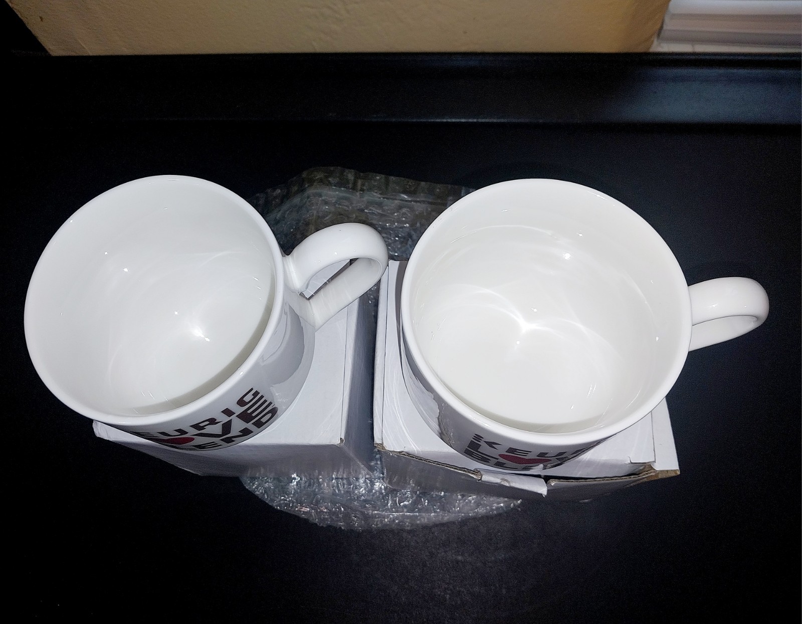 LOT 2 NEW LOGO HEART KEURIG LOVE BLEND WHITE CERAMIC COFFEE MUG CUP SET 14.5 oz