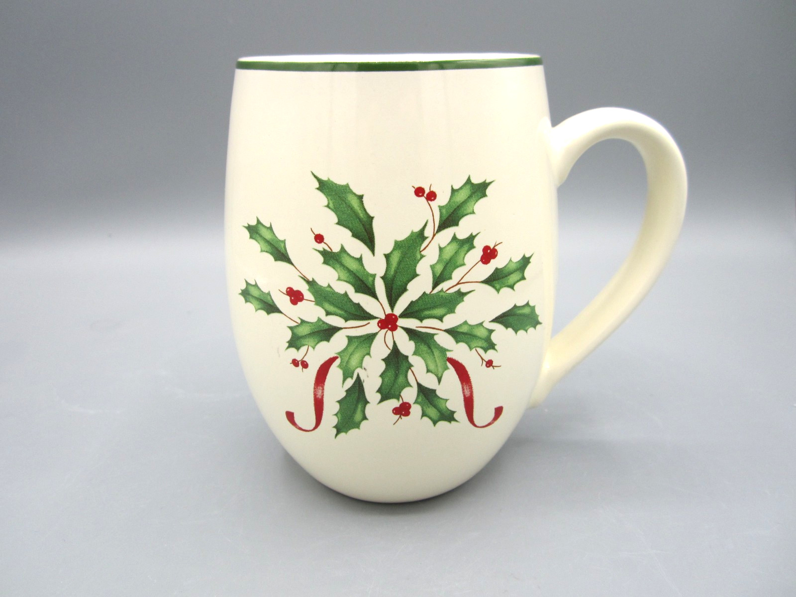 Lenox Christmas Off-White, Holiday Holly & Ribbon Tea Coffee Mug 18 oz (209)