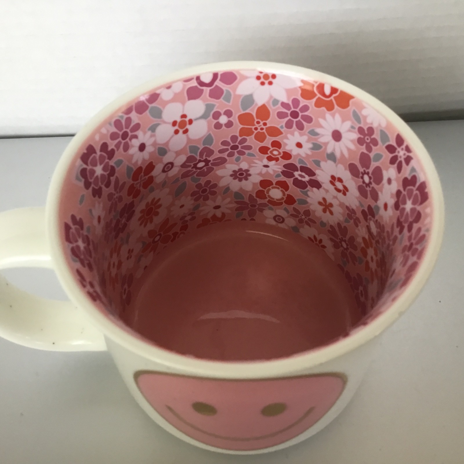 Happy Face Mug Cup 20oz Ceramic Bright Pink Tones Colorful Floral Inside