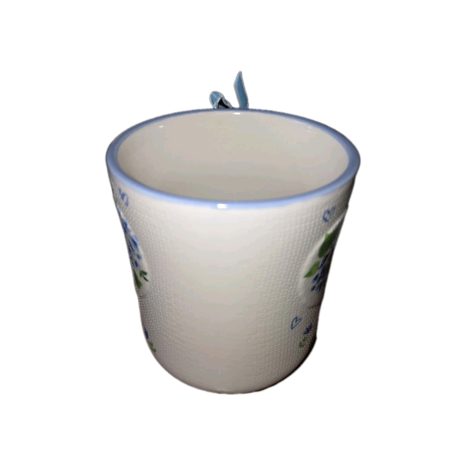Petal & Pearl White & Blue Hydrangea Heart Ceramic Mug with Dot Texture Detail