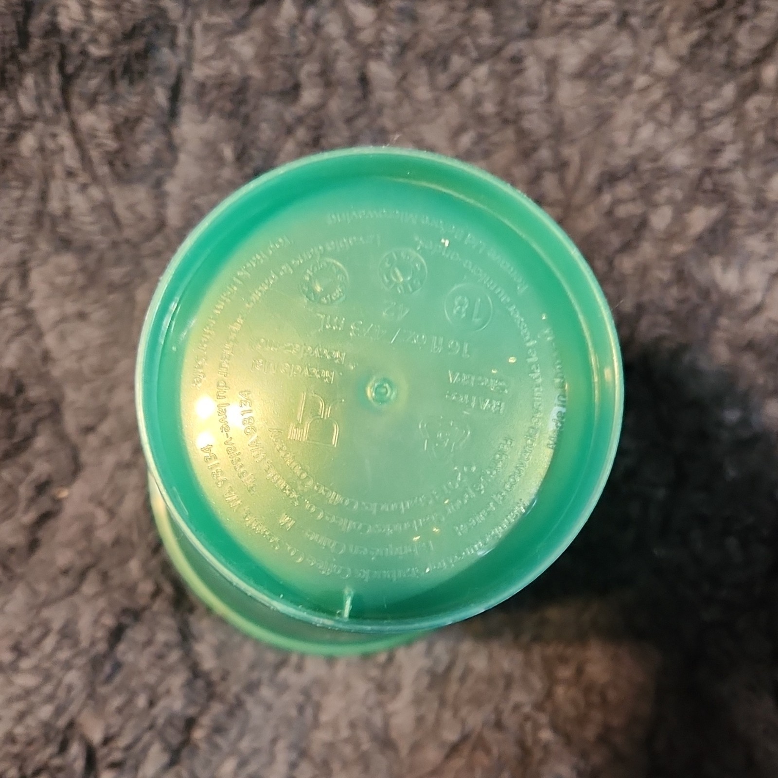 Starbucks Green Reusable Plastic Coffee Mug 16 fl oz