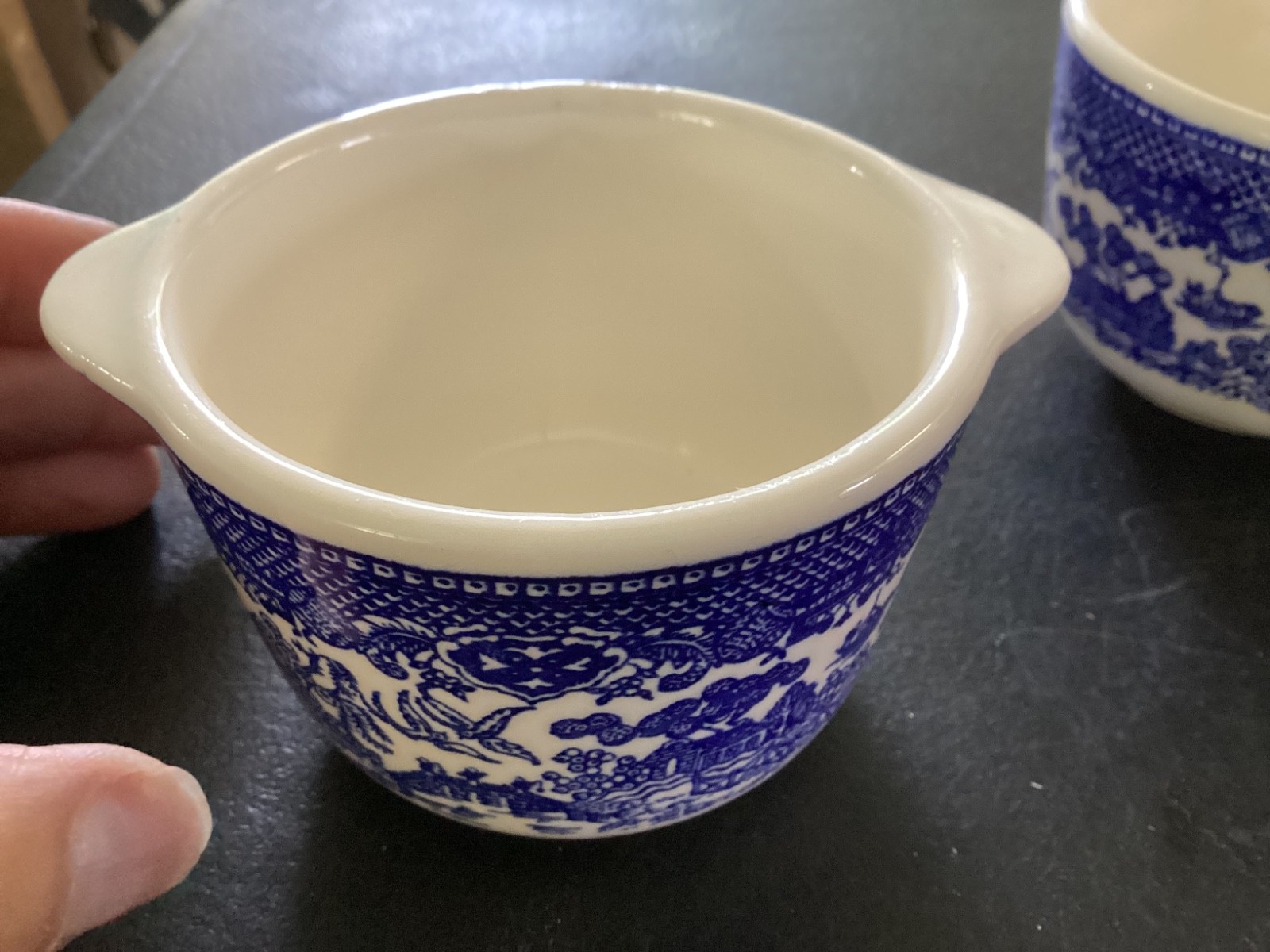 Blue Willow Pattern Non Branded Sugar Bowl and Cream Pitcher Set