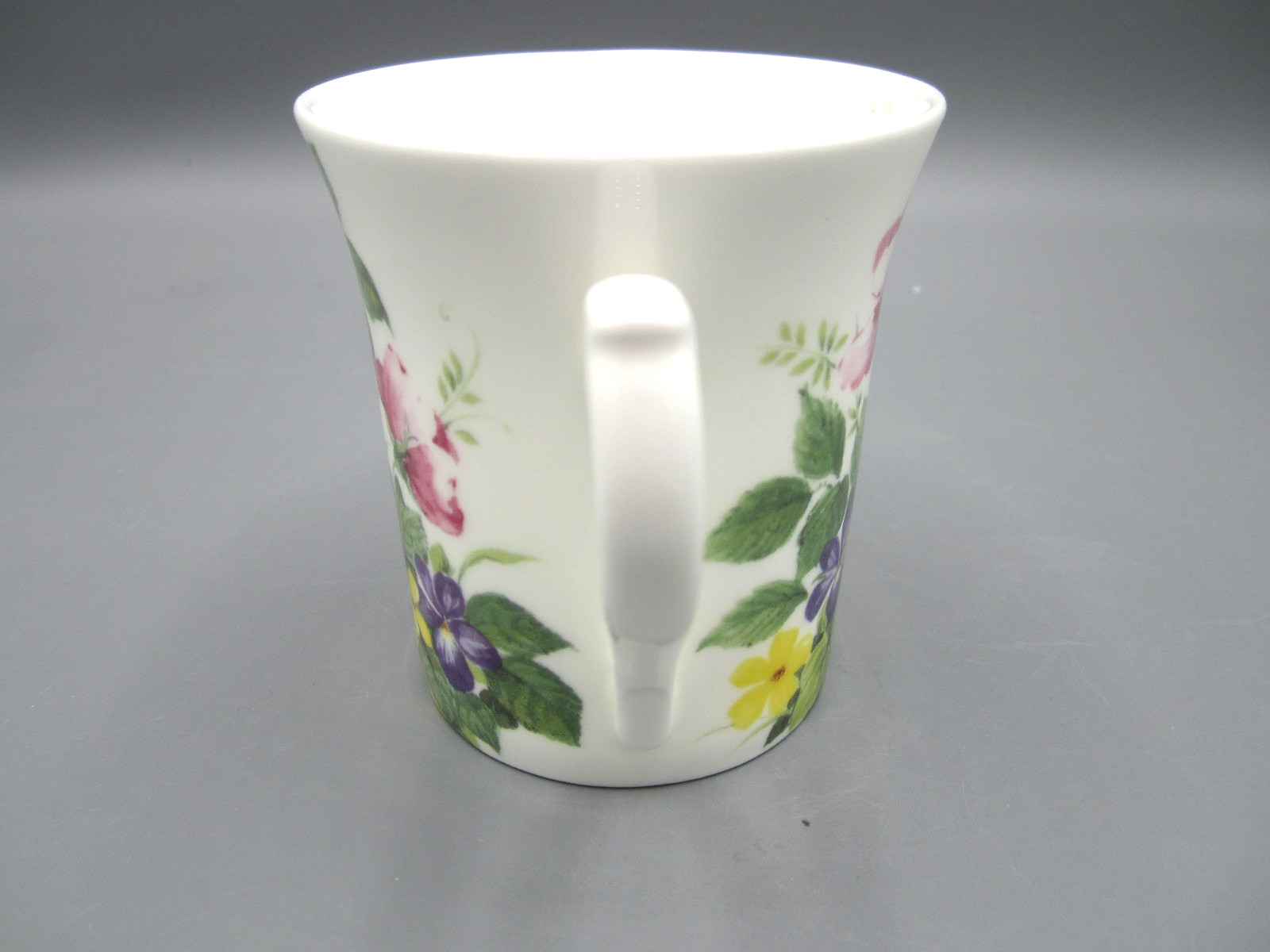 Royal Heritage England, Multi-color Primula Floral Tea Coffee Cup 8 oz (499)
